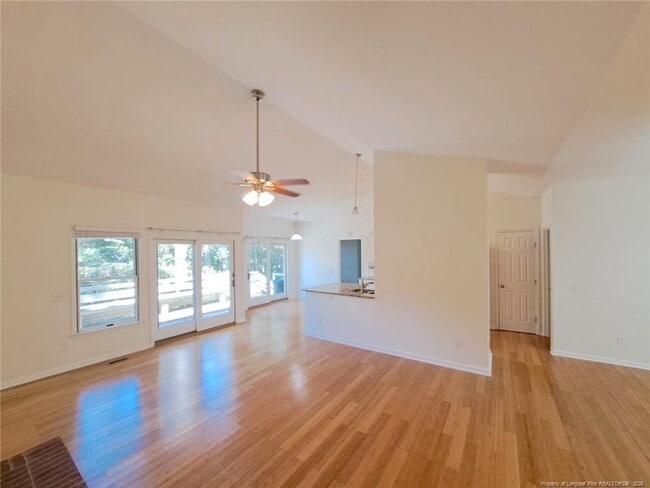 Building Photo - 420 Sugar Pine Dr