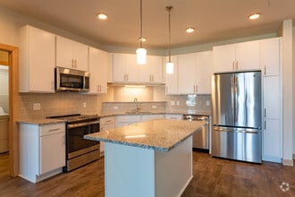 2BR, 2BA - C1 - Cross Hill Heights