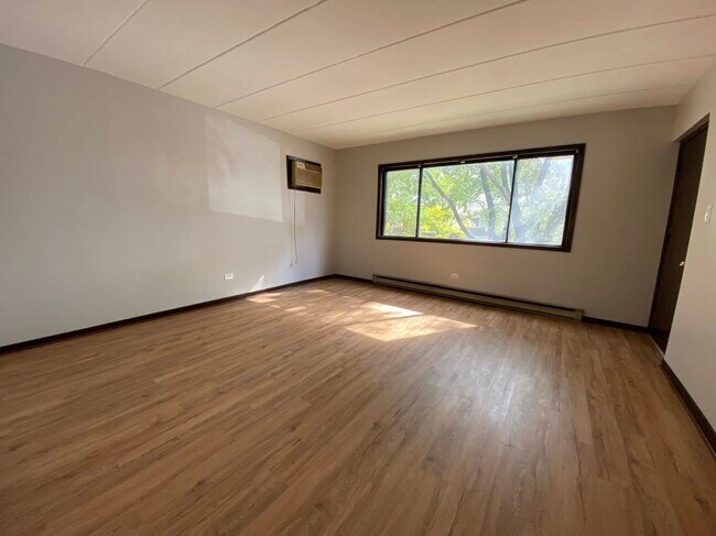 Building Photo - 3624 W 55th St