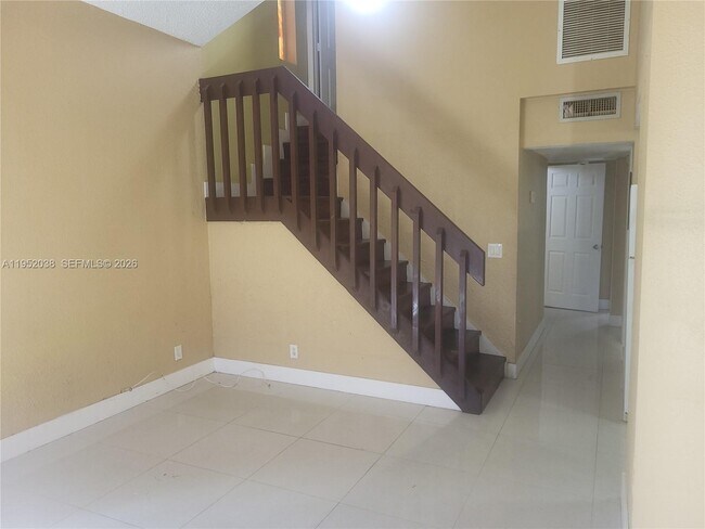 Foto del edificio - 2221 NW 55th Terrace