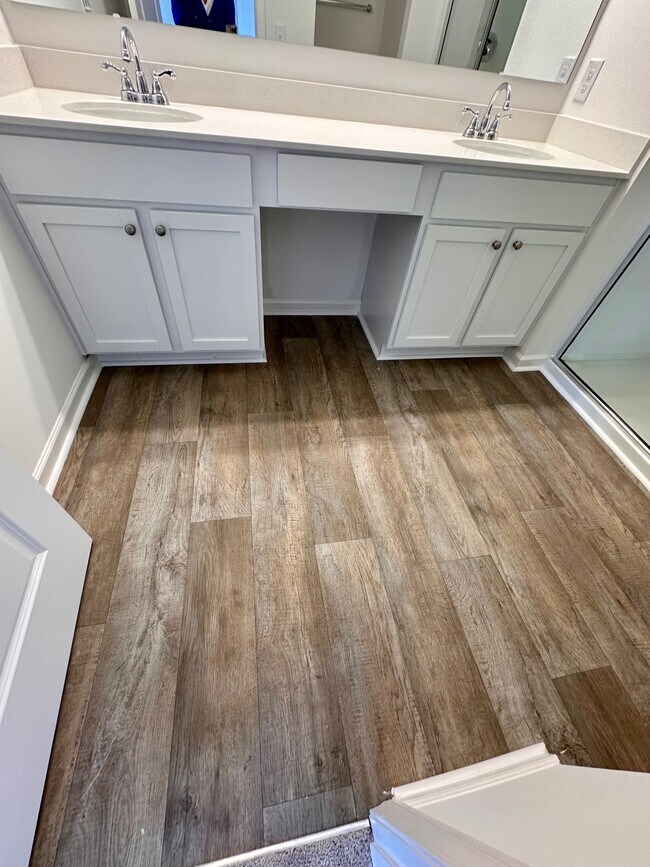 Foto del edificio - 310 Surfbird Rd