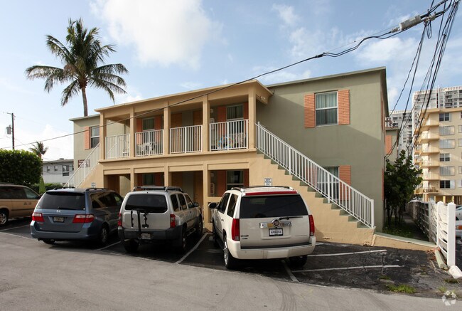 Building Photo - 1600 S Surf Rd