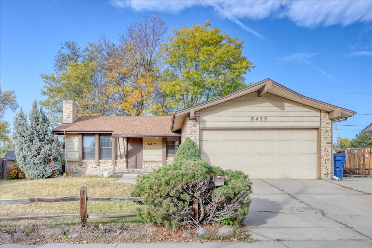 Primary Photo - 3 bedroom ranch in Arvada!