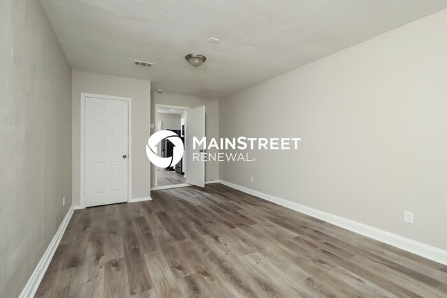 Building Photo - 3701 Candlebluff Dr