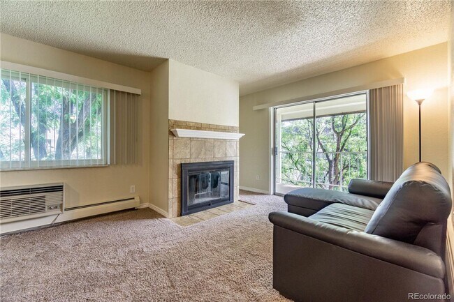 Foto del edificio - 2 bedroom condo for immediate rental ** SE...