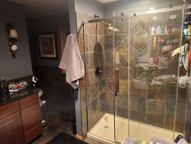 Foto del edificio - 3440 W Howard Ave