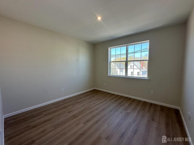 Foto del edificio - 88 Louis St