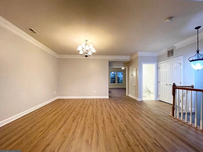 Building Photo - 3567 Holborn Pl