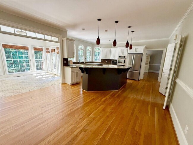 Building Photo - 305 Pilgrimage Point