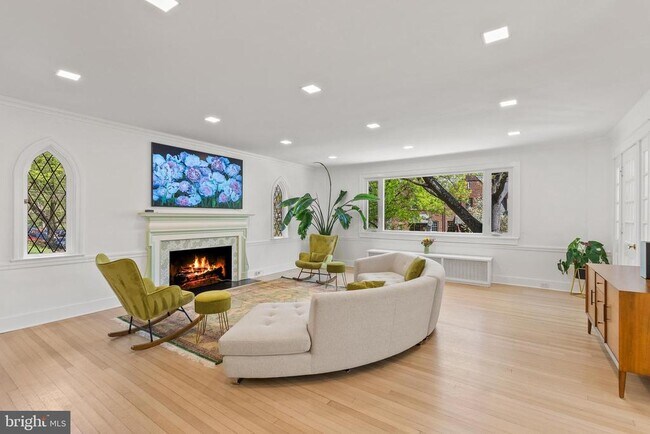 Foto del edificio - 4400 Q St NW