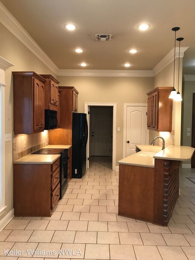 Foto del edificio - 4 br, 2.5 bath House - 413 Magazine Ct