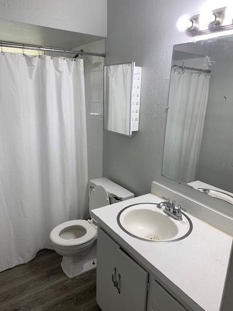Foto del edificio - 625 N Gale Ave