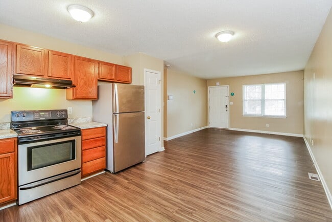 Building Photo - 2105 Brightwood School Rd