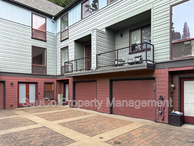Foto del edificio - 5049 Southwest View Point Terrace