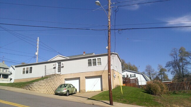 Foto del edificio - 541 Slocum St