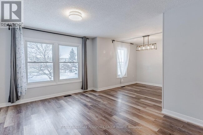 Building Photo - 5 Herrell Ave