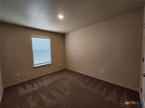 Building Photo - 1704 Montell St