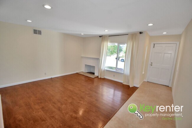 Building Photo - 2810 Bowlin Ave