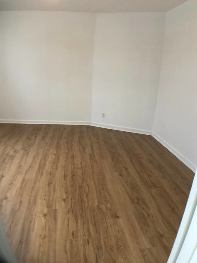 Foto del edificio - 417 Parkview Ave