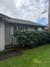 Building Photo - 2356 Crescent Ave