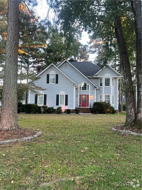 Kennon Pointe Condominiums Apartments for Rent with Hardwood Floors