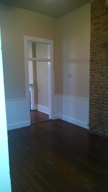 Building Photo - 525 N Hennessey St