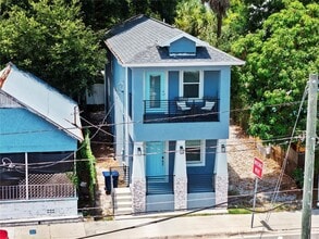 Building Photo - 2106 E 17th Ave