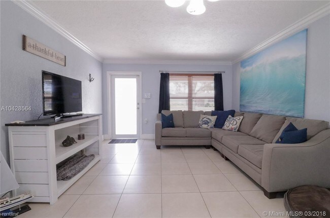 Foto del edificio - 1711 N 16th Ct