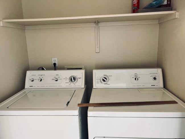 Building Photo - 1157 E Carolina Ave