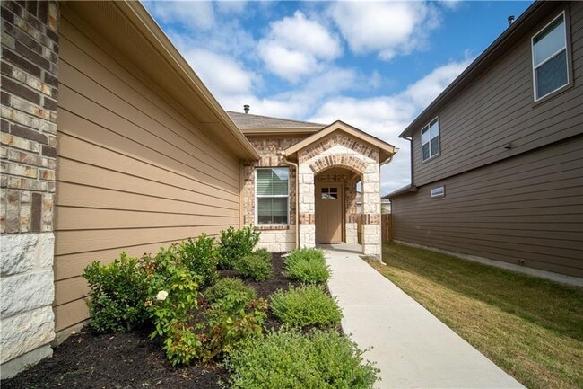 Building Photo - 10406 Hatton Ln