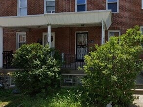 Building Photo - 102 Roselyn St
