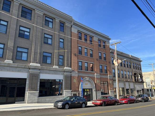 Building Photo - Clairton Inn Apartments