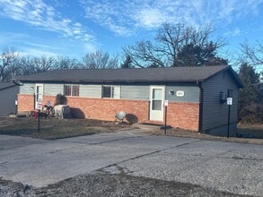 Building Photo - 1071 Kathryn