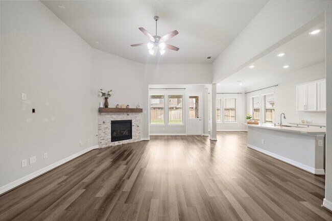 Building Photo - 27130 Spanish Wind Ct