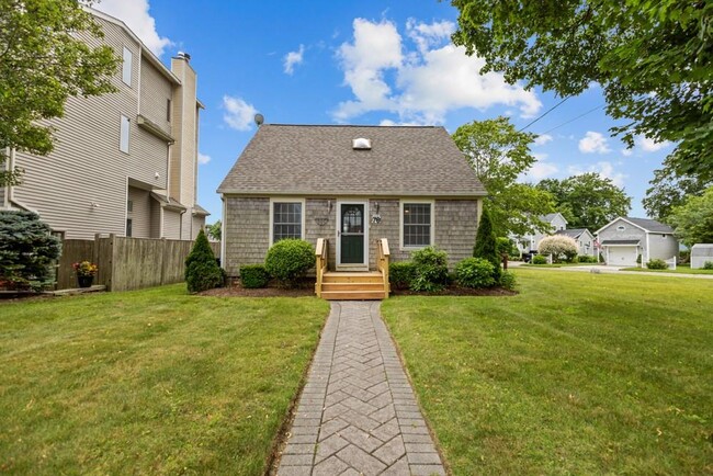 Building Photo - 76 Charlotte Dr