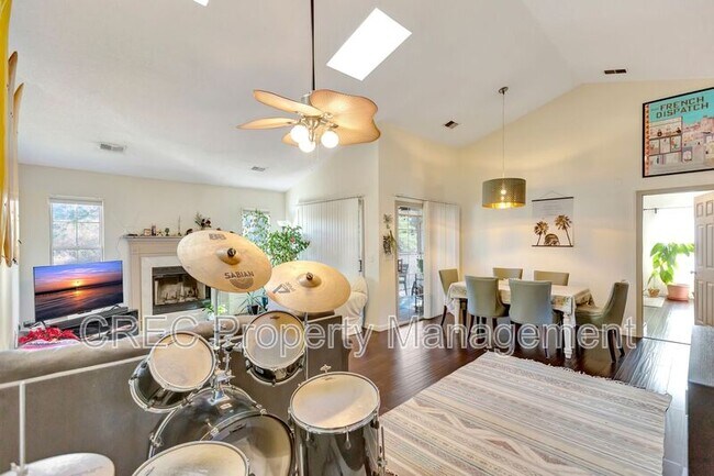 Foto del edificio - 1110 Oceanview Rd