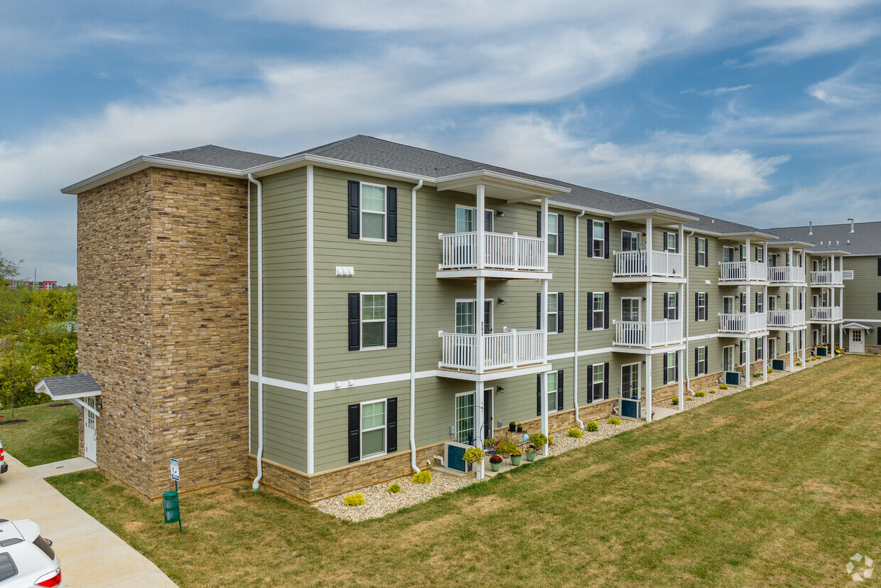 Primary Photo - Meridian Hills Senior Apartments