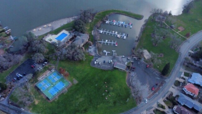 Foto del edificio - 13267 Sugarbush Ct