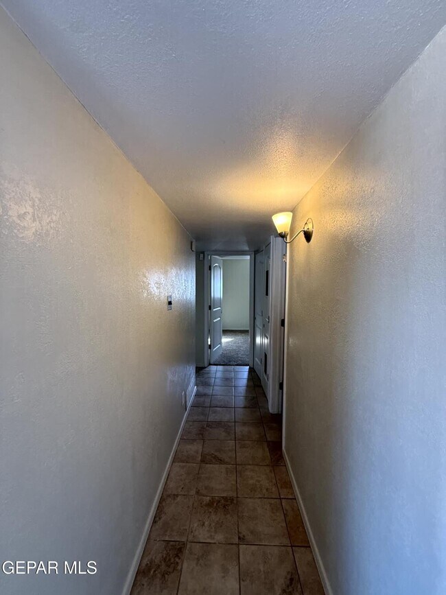 Foto del edificio - 2801 Hawick Rd