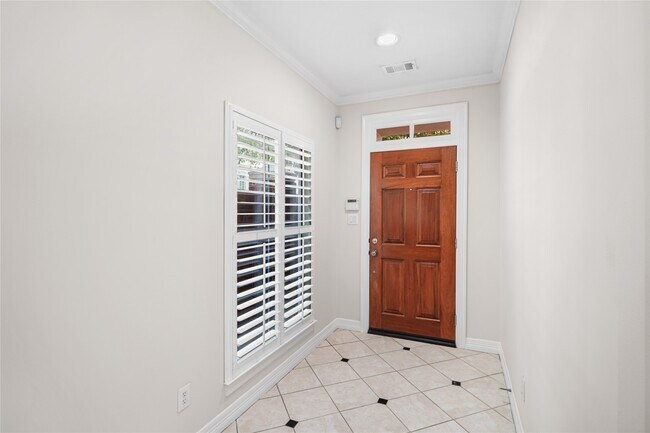 Foto del edificio - 2150 Bancroft Ln