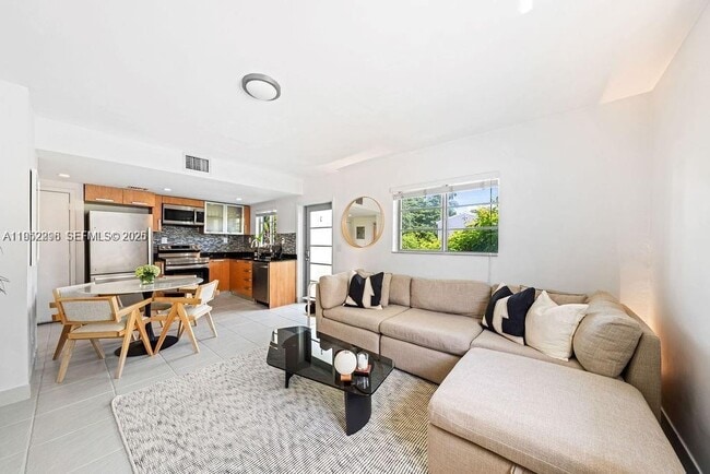 Foto del edificio - 1050 7th St