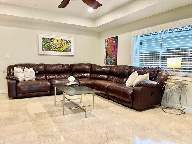 Foto del edificio - 14121 SW 130th Ave