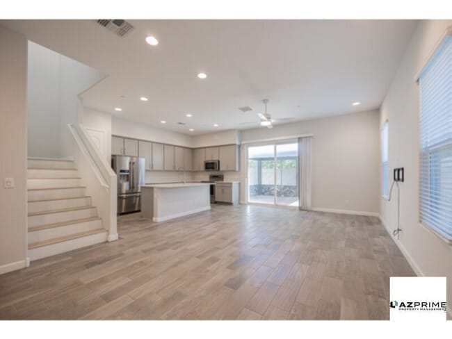 Foto del edificio - Stunning 3/2.5 Phoenix Townhouse in Gated ...