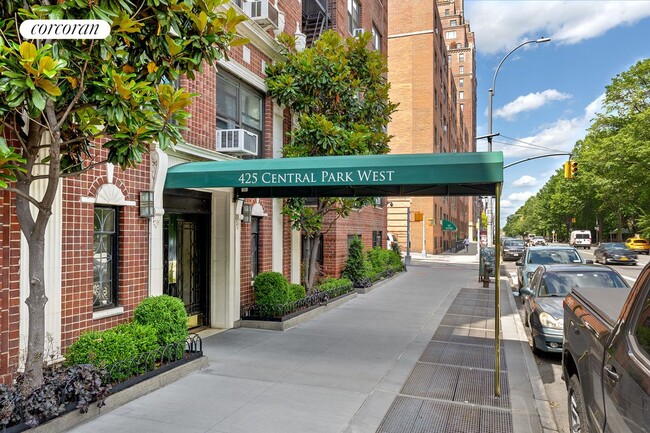 Building Photo - 425 Central Prk W