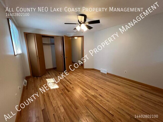 Building Photo - 23468 Carriage Ln