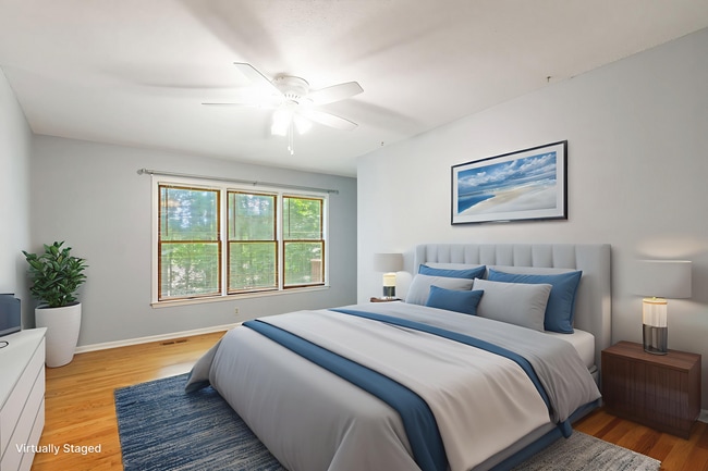 Building Photo - Spacious 4-Bedroom Carrboro Home with Dual...