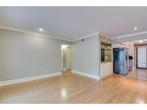 Foto principal - 10111 Regal Park Ln
