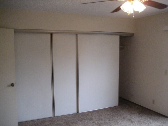 Building Photo - Charming 2 Bed / 2 Bath single story home located in a great family neighborhood