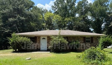 Building Photo - 2281 Wildwood Dr