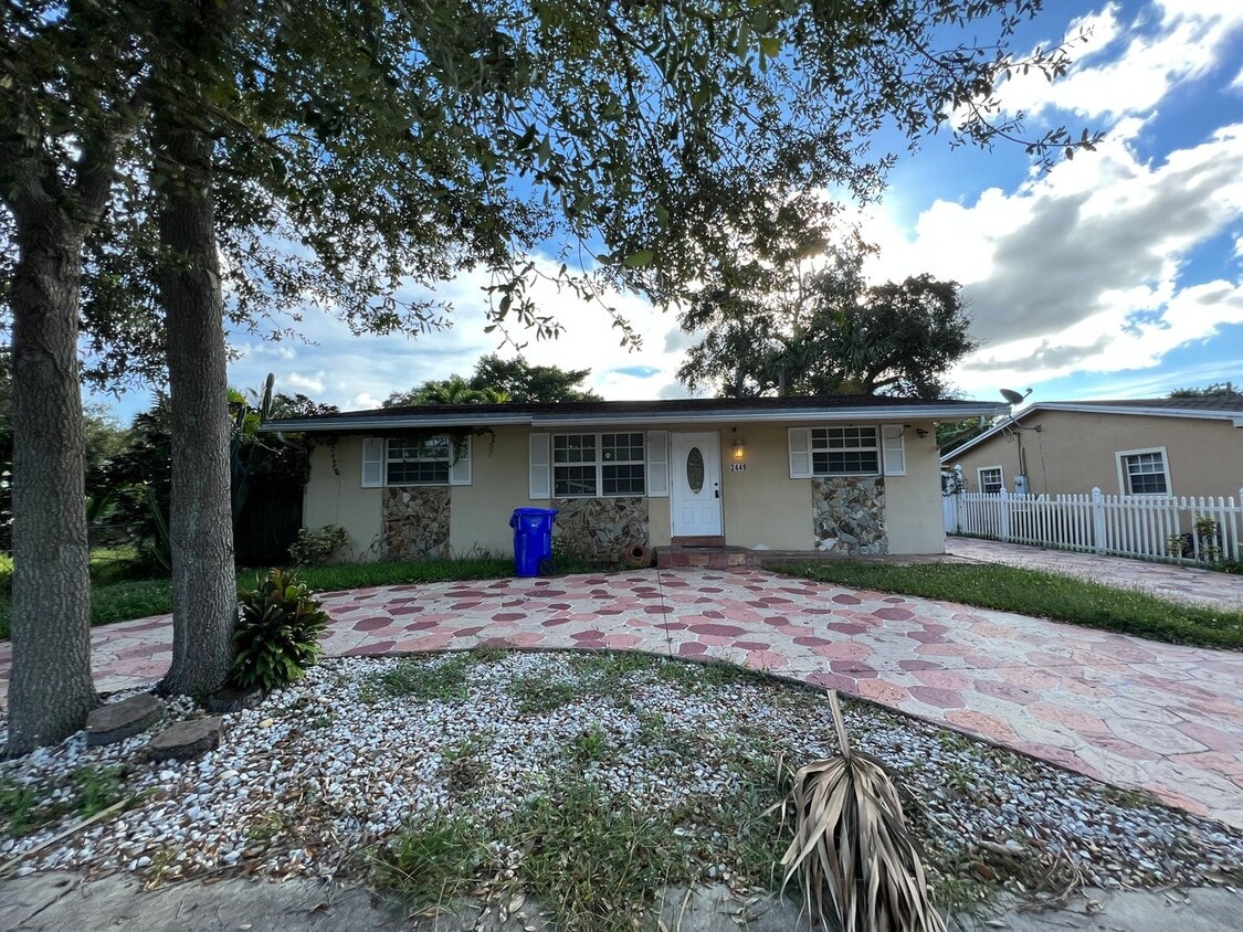 Centrally Located Single Family Home In Fort Lauderdale!!! - Centrally Located Single Family Home In Fort Lauderdale!!!